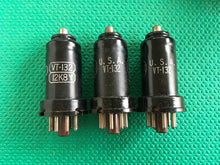 Load image into Gallery viewer, 3 US-Made 12K8 VT132 Vacuum Tubes Valves Milspec NOS NIB Lot Of Three