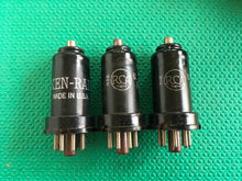 Load image into Gallery viewer, 3 US-Made 12K8 VT132 Vacuum Tubes Valves Milspec NOS NIB Lot Of Three
