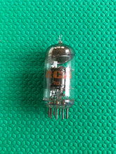 Load image into Gallery viewer, RCA 7059 Vacuum Tube NOS NIB