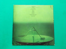 Load image into Gallery viewer, Badfinger Airwaves Vinyl LP Elektra Records SE-175