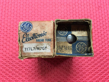 Load image into Gallery viewer, 2 General Electric GE 117L7 117L7GT 117M7 117M7GT Vacuum Tubes Valves NOS NIB Lot Of Two