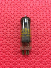 Load image into Gallery viewer, Raytheon 35B5 Vacuum Tube Valve NOS NIB