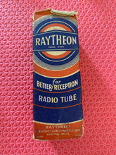Load image into Gallery viewer, Raytheon 6F8 6F8G Vacuum Tube Valve NOS NIB 6SN7 Substitute With Adapter
