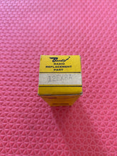 Load image into Gallery viewer, Bendix 12FX8 12FX8A Vacuum Tube Valve NOS NIB