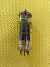 Load image into Gallery viewer, Raytheon 10DE7 Vacuum Tube NOS NIB