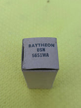 Load image into Gallery viewer, Chatham USN5651WA 5651 Vacuum Tube Valve Milspec NOS NIB