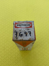 Load image into Gallery viewer, Raytheon 7GS7 Vacuum Tube Valve NOS NIB