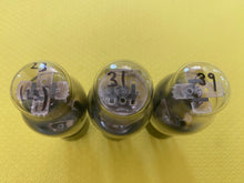Load image into Gallery viewer, 3 RCA Number Type 37 #37 Vacuum Tubes Valves Black Plate ST Shape Lot Of Three