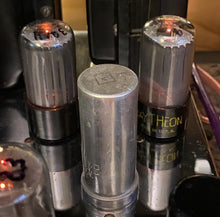 Load image into Gallery viewer, Matched Pair Raytheon 6V6 6V6GT Vacuum Tubes Valves Gray Glass NOS-Testing