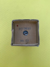 Load image into Gallery viewer, Raytheon 70L7 70L7GT Vacuum Tube Valve NOS NIB