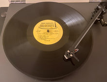 Load image into Gallery viewer, Organ Stardust With Ashley Toppen At The Piccadilly Gardens, London Somerset High Fidelity P-1100