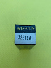 Load image into Gallery viewer, Sylvania 32ET5 Vacuum Tube Valve NOS NIB