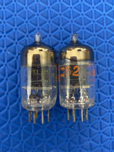 Load image into Gallery viewer, Matched Pair Raytheon 5654 JRP-5654 6AK5 6096 6J1 6J2 Black Plate Vacuum Tubes Valves