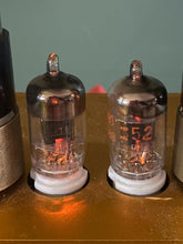 Load image into Gallery viewer, Matched Pair Raytheon 5654 JRP-5654 6AK5 6096 6J1 6J2 Black Plate Vacuum Tubes Valves