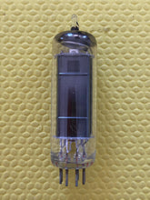 Load image into Gallery viewer, Tung-Sol 50C5 Vacuum Tube Valve Shiny Black Plates 2 Horizontal Ribs O Getters