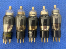 Load image into Gallery viewer, 5 US-Made 6C6 Vacuum Tubes Valves Shoulder Shape NOS NIB Lot Of Five