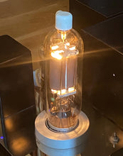Load image into Gallery viewer, RCA Radiotron 805 Vacuum Tube Output Valve