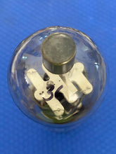 Load image into Gallery viewer, RCA Radiotron 805 Vacuum Tube Output Valve