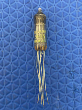 Load image into Gallery viewer, Sylvania 5635 Vacuum Tube Valve NOS?
