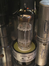 Load image into Gallery viewer, 5 Toshiba 8FQ7 8CG7 6FQ7 6CG7 Vacuum Tubes Copper Support Rods Lot Of Five