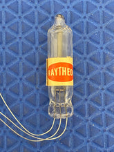 Load image into Gallery viewer, Raytheon CK1035 1035Vacuum Tube Valve NOS NIB