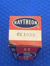 Load image into Gallery viewer, Raytheon 1032 CK1032 Vacuum Tube NOS NIB