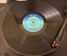 Load image into Gallery viewer, Joy To The World The Robert Shaw Chorale RCA Camden Stereo Electronically Reprocessed CAS 448 (e) Vinyl LP