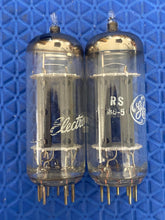Load image into Gallery viewer, Matched Pair General Electric GE 6FQ7 / 6CG7 Vacuum Tubes Valves NOS NIB Copper Support Rods Top Filaments