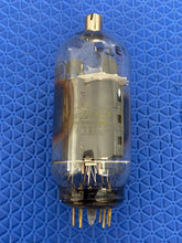 Load image into Gallery viewer, Radio Shack Realistic 6JE6 6JE6C Gold Pin Vacuum Tube