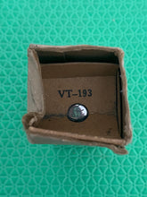 Load image into Gallery viewer, Philco VT-193 7C7 Vacuum Tube Milspec NOS NIB