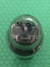 Load image into Gallery viewer, Zenith 6P5 6P5G Vacuum Tube Black Plates Foil Getter Shoulder ST-Shape