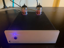 Load image into Gallery viewer, JJ 12AX7 ECC83 ECC83S Low Noise Vacuum Tube With Box
