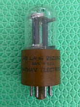 Load image into Gallery viewer, Chatham Electronics JAN CAHG 25Z6WGT 25Z6 Vacuum Tube Milspec Micanol Base