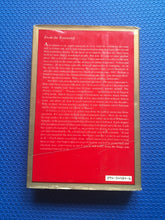 Load image into Gallery viewer, A Passion For Excellence The Leadership Difference Tom Peters And Nancy Austin Hardcover
