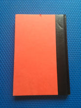 Load image into Gallery viewer, Beyond Race And Gender Unleashing The Power Of Your Total Work Force By Managing Diversity R. Roosevelt Thomas, Jr.
