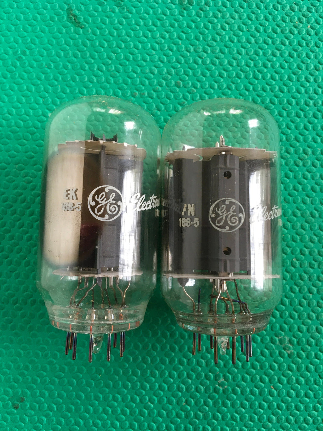 2 General Electric GE 22JR6 Vacuum Tubes Valves NOS NIB Lot Of Two