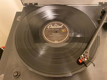 Load image into Gallery viewer, Paul McCartney And Wings Venus And Mars EMI Capital Records LP SMAS-11419

