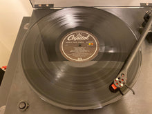 Load image into Gallery viewer, Paul McCartney And Wings Venus And Mars EMI Capital Records LP SMAS-11419
