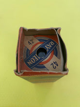 Load image into Gallery viewer, Raytheon Number / Type 42 #42 Vacuum Tube NOS NIB
