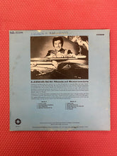Load image into Gallery viewer, Liberace Musical Souvenirs Stereo Vinyl LP Springboard International Records SP-4014
