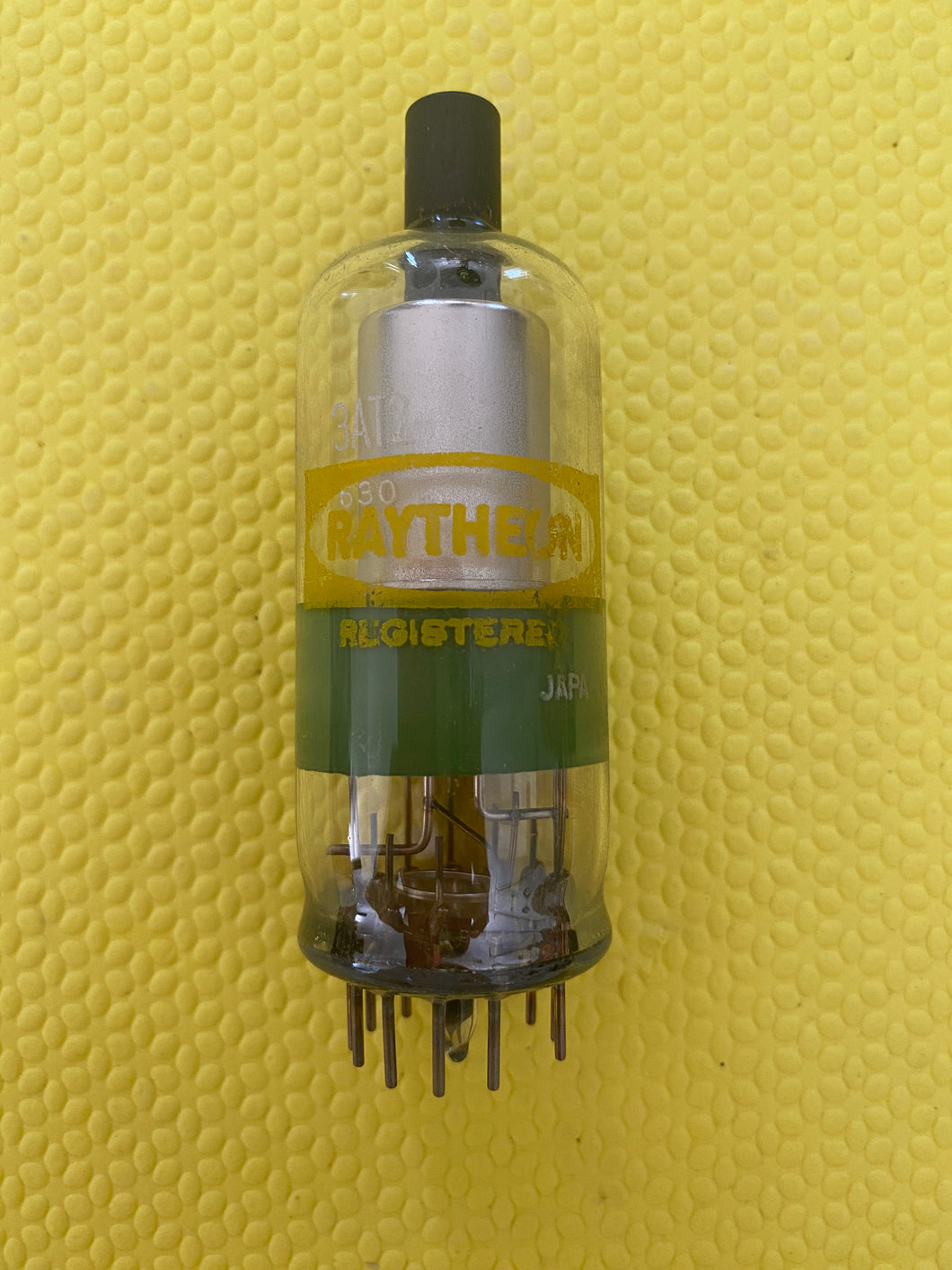 Raytheon 3AT2 Vacuum Tube Valve Shoulder Shape NOS NIB