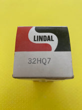 Load image into Gallery viewer, Lindal 32HQ7 Vacuum Tube Valve NOS NIB

