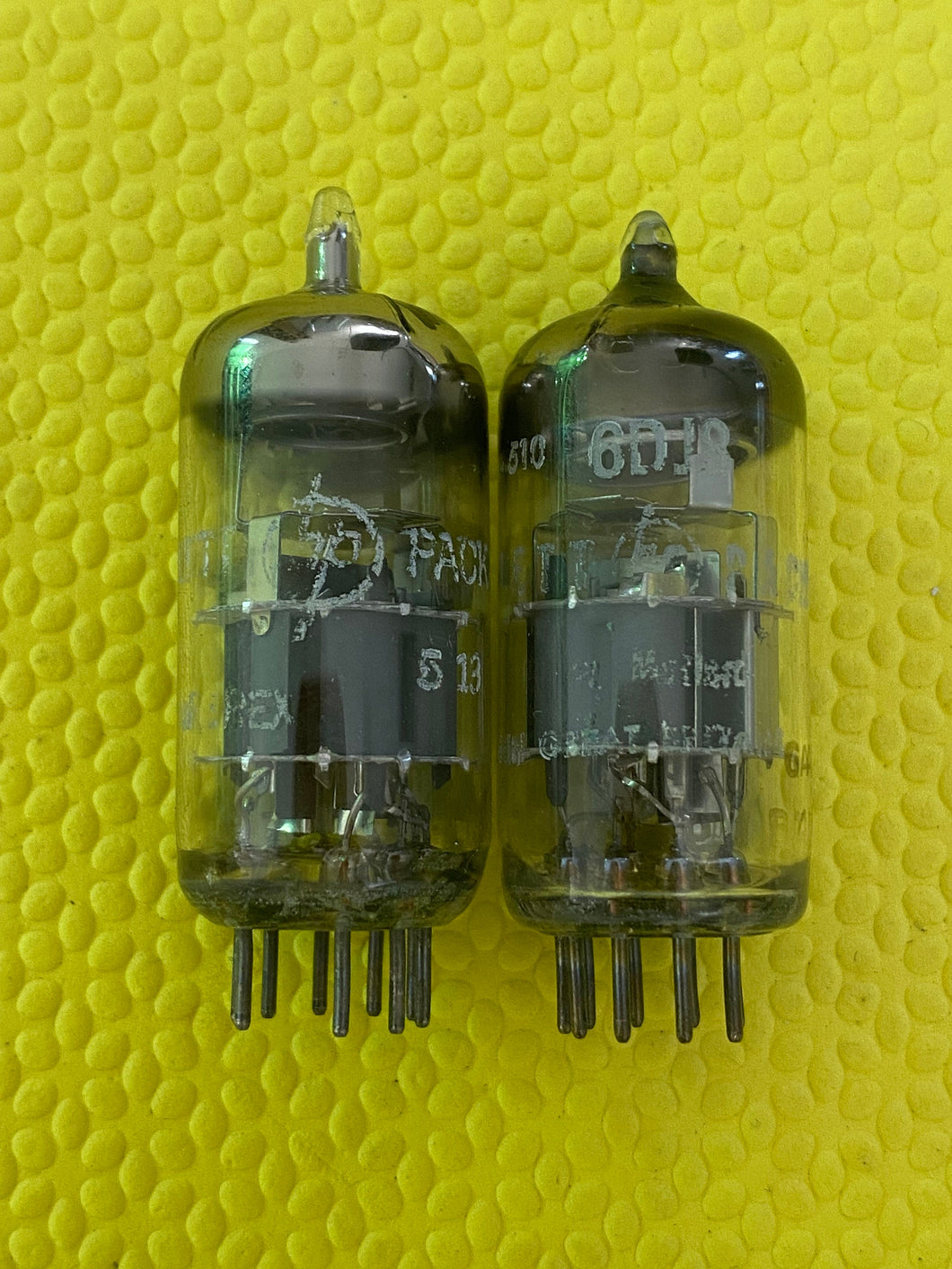 Matched Pair Amperex 6DJ8 ECC88 Vacuum Tubes Valves