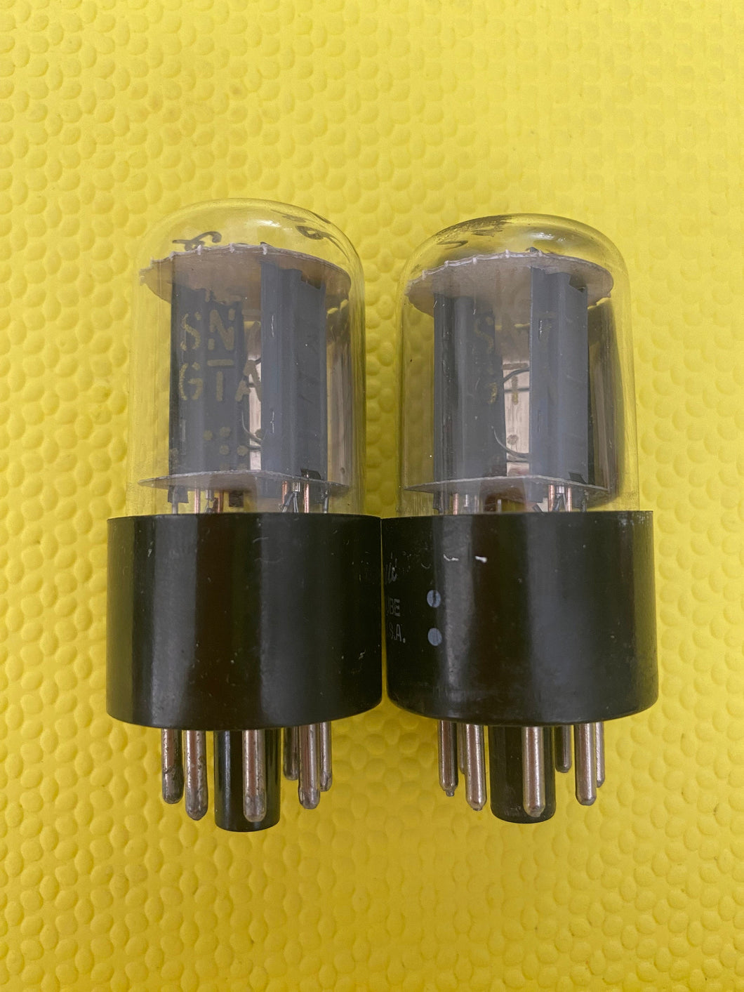 Matched Pair General Electric GE 12SN7 12SN7GTA Vacuum Tubes Valves Copper Support Rods NOS-Testing
