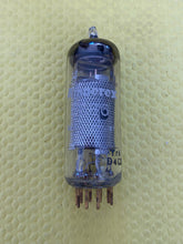 Load image into Gallery viewer, Amperex E81L 6686 Vacuum Tube Valve Mesh Plates Gold Pins NOS NIB
