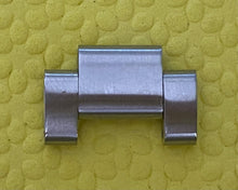 Load image into Gallery viewer, Phoibos 20 MM Link For PX002 Dive Watch Bracelet
