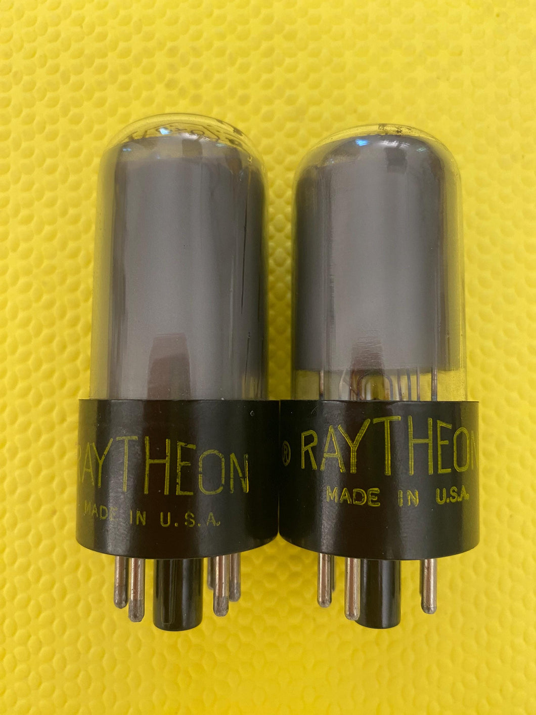 Matched Pair Raytheon 6V6 6V6GT Vacuum Tubes Valves Gray Glass