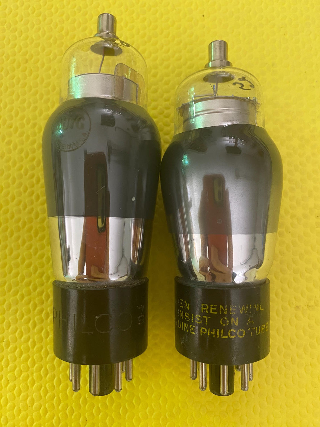 2 Philco 6U7 Vacuum Tubes Valves Lot of Two