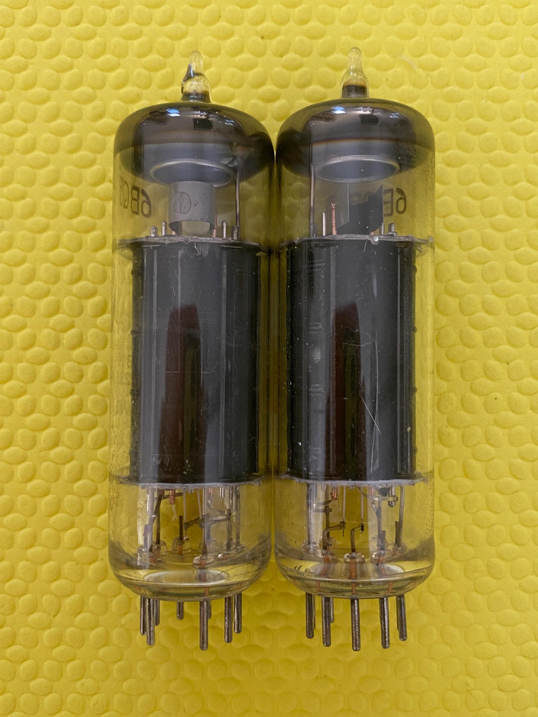 2 Sylvania 6BQ5 EL84 Vacuum Tubes Valves Black Plate O Getters Lot Of Two