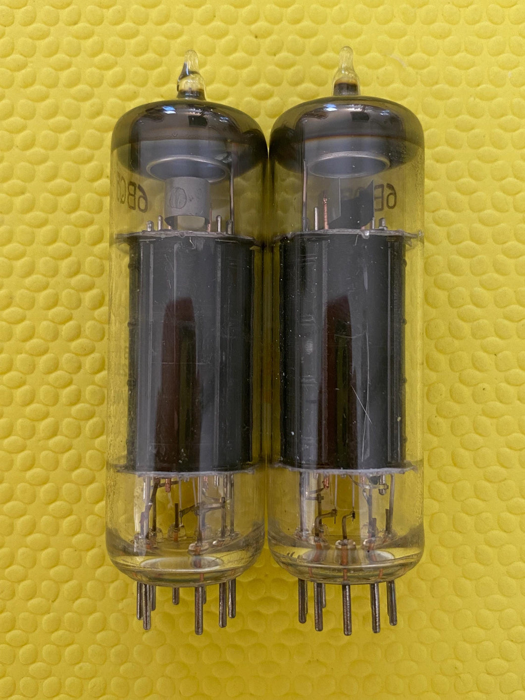 2 Sylvania 6BQ5 EL84 Vacuum Tubes Valves Black Plate O Getters Lot Of Two